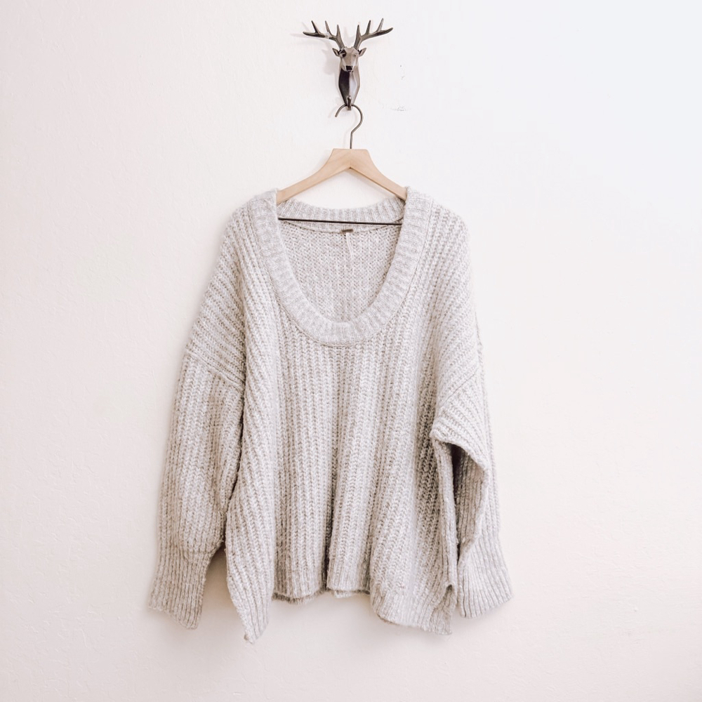 Free People Women's Light Gray Ribbed Scoop Neck Sweater Size Medium